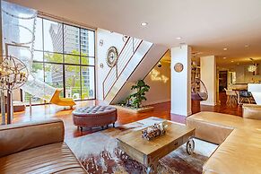 Benviar Tonson Residence