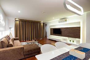 Benviar Tonson Residence