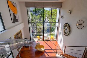 Benviar Tonson Residence