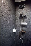 Benviar Tonson Residence