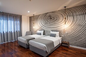 Benviar Tonson Residence