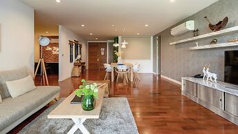 Benviar Tonson Residence