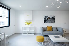 Benviar Tonson Residence