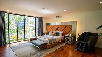 Benviar Tonson Residence