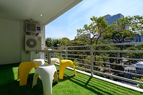 Benviar Tonson Residence