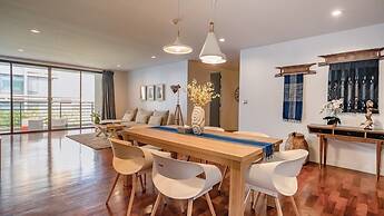 Benviar Tonson Residence