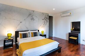 Benviar Tonson Residence