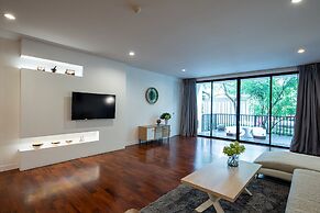 Benviar Tonson Residence