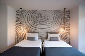 Benviar Tonson Residence