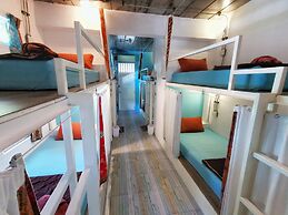 Glur Hostel