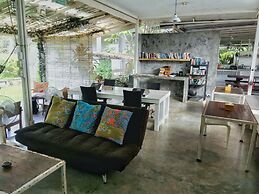 Glur Hostel