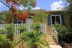 Kokomo Botanical Resort - Caribbean Family Cottages