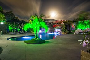 Kokomo Botanical Resort - Caribbean Family Cottages