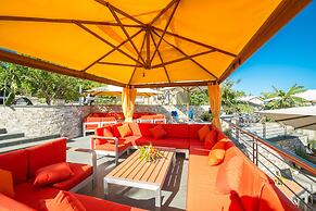 Kokomo Botanical Resort - Caribbean Family Cottages