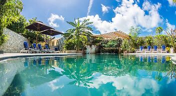Kokomo Botanical Resort - Caribbean Family Cottages