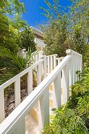 Kokomo Botanical Resort - Caribbean Family Cottages