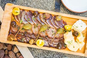 Kokomo Botanical Resort - Caribbean Family Cottages