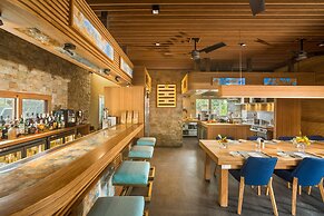 Kokomo Botanical Resort - Caribbean Family Cottages