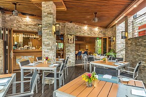 Kokomo Botanical Resort - Caribbean Family Cottages