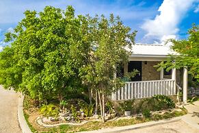 Kokomo Botanical Resort - Caribbean Family Cottages