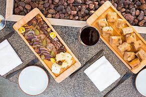 Kokomo Botanical Resort - Caribbean Family Cottages