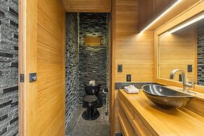 Kokomo Botanical Resort - Caribbean Family Cottages