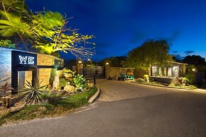 Kokomo Botanical Resort - Caribbean Family Cottages