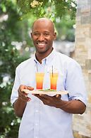 Kokomo Botanical Resort - Caribbean Family Cottages