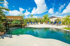 Kokomo Botanical Resort - Caribbean Family Cottages