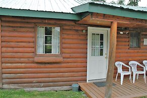 Gwin's Lodge & Roadhouse Est. 1952