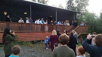 Gwin's Lodge & Roadhouse Est. 1952