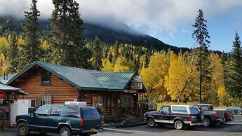 Gwin's Lodge & Roadhouse Est. 1952