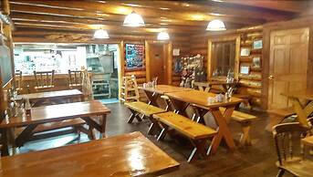 Gwin's Lodge & Roadhouse Est. 1952