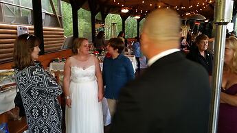 Gwin's Lodge & Roadhouse Est. 1952