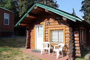 Gwin's Lodge & Roadhouse Est. 1952