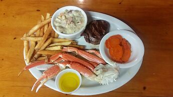 Gwin's Lodge & Roadhouse Est. 1952