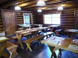 Gwin's Lodge & Roadhouse Est. 1952