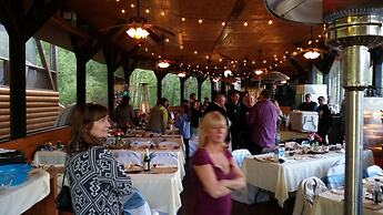 Gwin's Lodge & Roadhouse Est. 1952