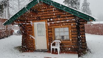 Gwin's Lodge & Roadhouse Est. 1952
