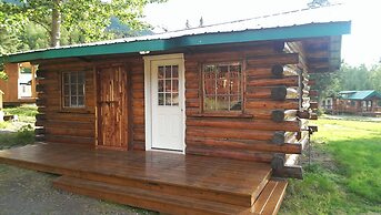 Gwin's Lodge & Roadhouse Est. 1952