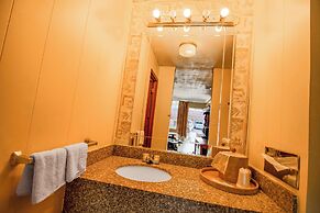 Holiday Lodge Virginia