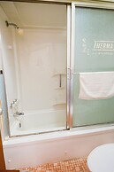 Holiday Lodge Virginia