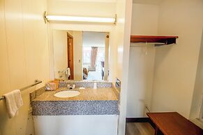 Holiday Lodge Virginia