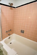 Holiday Lodge Virginia