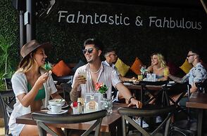 Siesta Fiesta Hotel