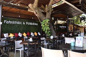 Siesta Fiesta Hotel