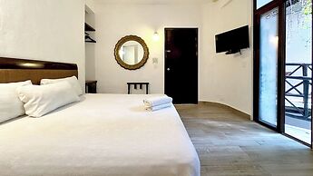 Siesta Fiesta Hotel