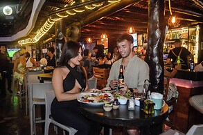 Siesta Fiesta Hotel