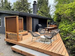 Mackenzie Beach Resort