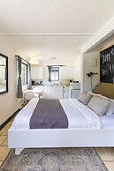 Mackenzie Beach Resort